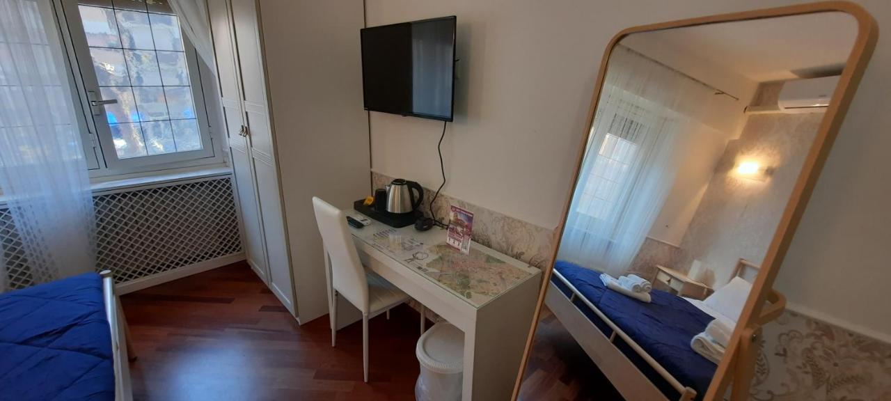 Aurelio Deluxe Rooms روما المظهر الخارجي الصورة