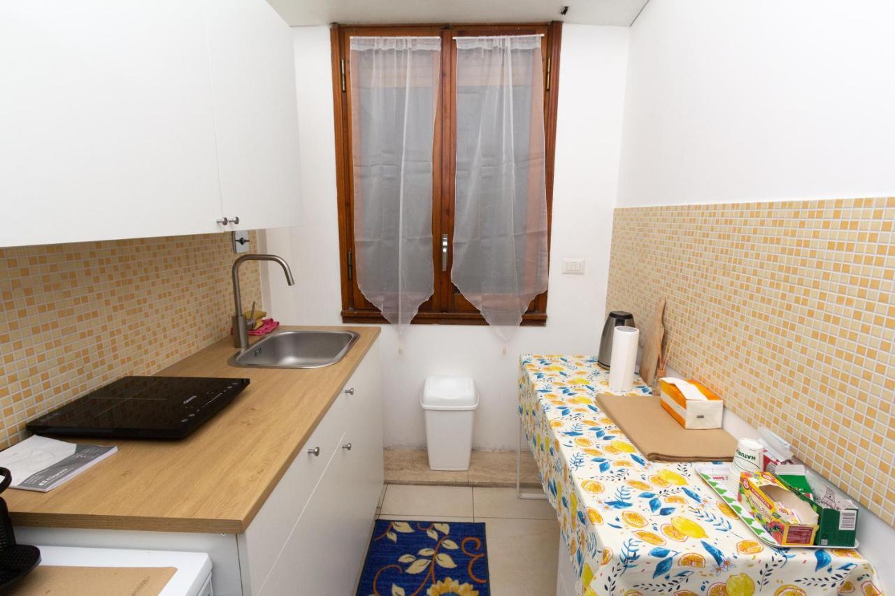 Aurelio Deluxe Rooms روما المظهر الخارجي الصورة