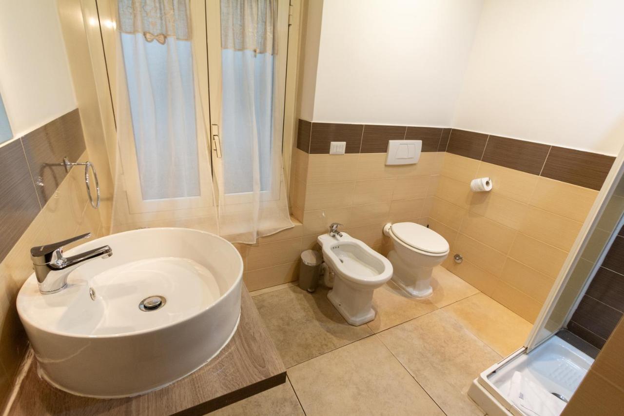 Aurelio Deluxe Rooms روما المظهر الخارجي الصورة
